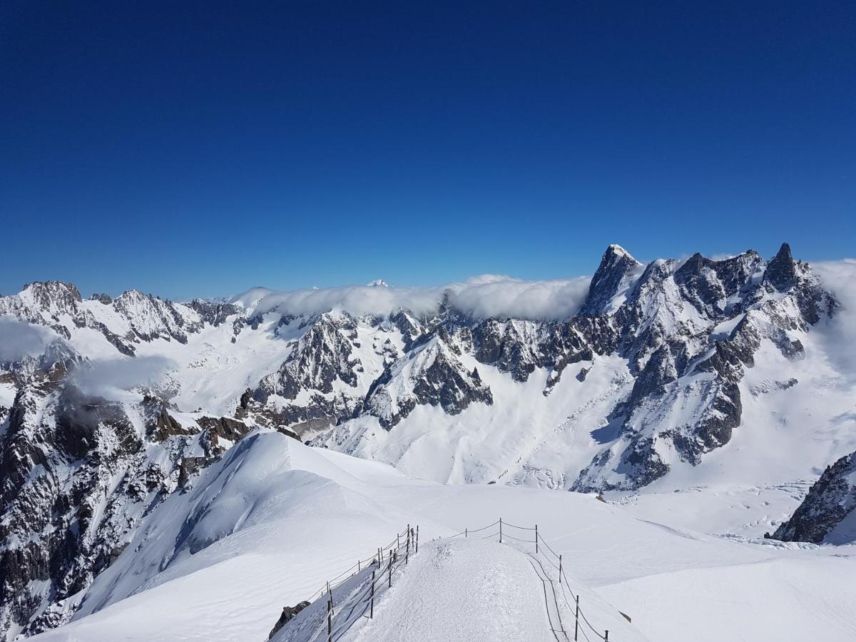 Vue Montblanc Magique En Centre-Ville Avec Parking Chamonix Dış mekan fotoğraf